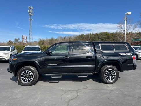 Used 2023 Toyota Tacoma TRD Sport image 8