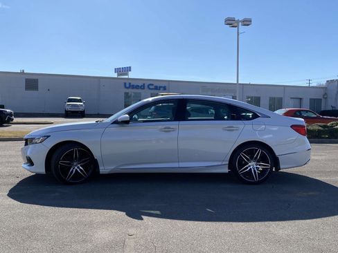 Used 2021 Honda Accord Touring image 6