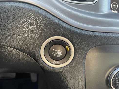 Used 2023 Dodge Charger SXT image 19