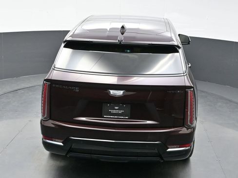New 2025 Cadillac Escalade IQ Sport 2 w/ LPO, ONYX Package image 30