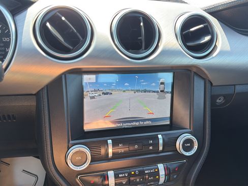 Used 2022 Ford Mustang Premium RWD image 21