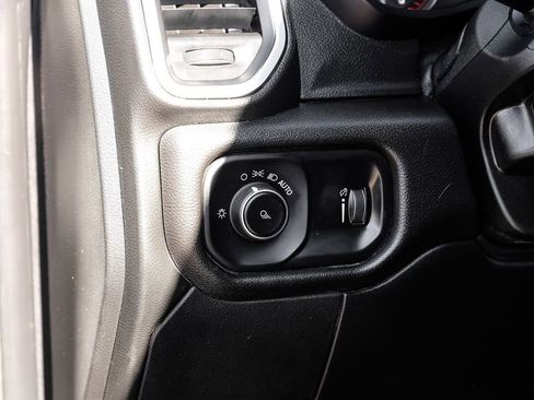 Used 2021 RAM 2500 Big Horn image 25