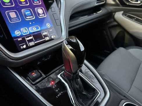 Used 2022 Subaru Outback Limited XT image 18