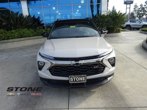 Used 2026 Chevrolet TrailBlazer RS w/ Driver Confidence Package image 2