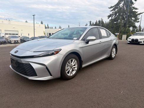 Used 2026 Toyota Camry LE w/ Convenience Package AWD/4WD image 2