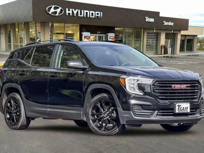 Used 2022 GMC Terrain SLE w/ Driver Convenience Package