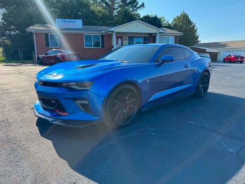 Used 2017 Chevrolet Camaro SS RWD image 1