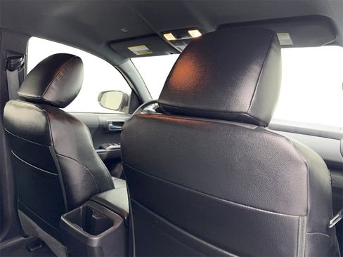 Used 2023 Toyota Tacoma 4x4 Double Cab image 42