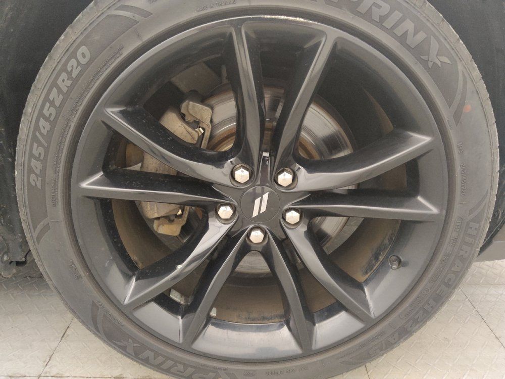 Used 2018 Dodge Challenger SXT Plus RWD image 31