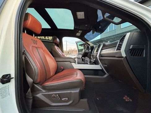 Used 2019 Ford F350 King Ranch w/ King Ranch Ultimate Package image 15