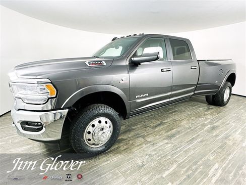 Used 2022 RAM 3500 Limited image 4