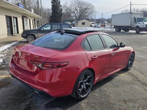 Used 2018 Alfa Romeo Giulia Ti w/ Nero Edizione image 4