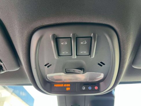 Certified 2024 Buick Envista Sport Touring w/ Convenience I Package FWD image 33