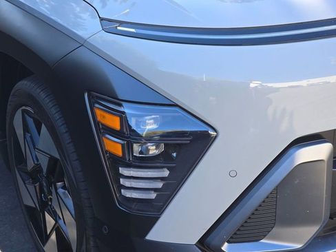Used 2024 Hyundai Kona Limited FWD image 4