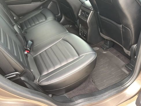 Used 2019 Ford Edge SEL w/ Equipment Group 201A AWD/4WD image 63