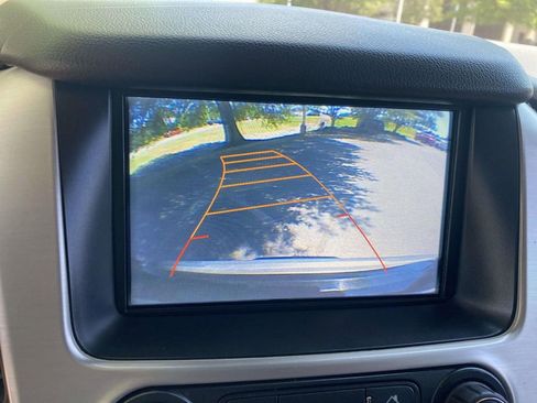 Used 2017 GMC Yukon SLT RWD image 15
