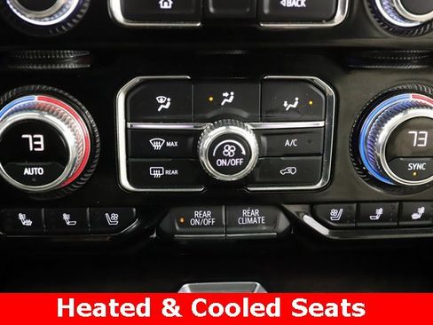 Used 2022 GMC Yukon XL Denali image 4