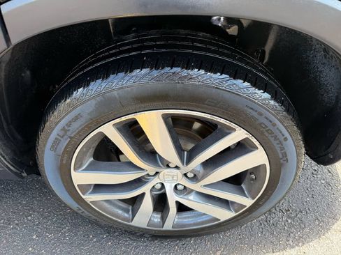 Used 2017 Honda Pilot Touring image 11