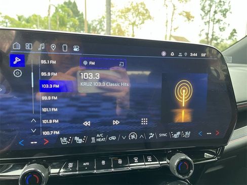 New 2025 Chevrolet Blazer EV RS w/ Super Cruise Package AWD/4WD image 13