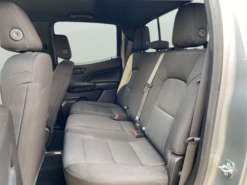 Used 2025 Chevrolet Colorado Trail Boss AWD/4WD image 23