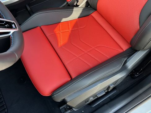 New 2026 BMW X2 M35i w/ Technology Package AWD/4WD image 15