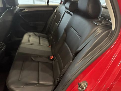 Used 2017 Volkswagen Golf Wolfsburg Edition FWD image 27