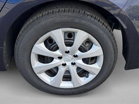 Used 2023 Toyota Corolla LE FWD image 8