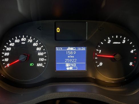 Used 2021 Mercedes-Benz Sprinter 2500 image 25