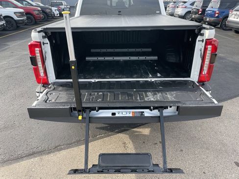 Used 2023 Ford F350 Lariat w/ Lariat Ultimate Package image 37