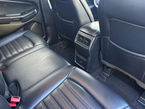 Used 2022 Ford Edge SEL image 30