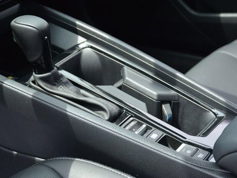 Used 2025 Honda Accord EX-L image 9