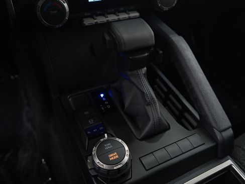 Used 2025 Toyota 4Runner SR5 image 19