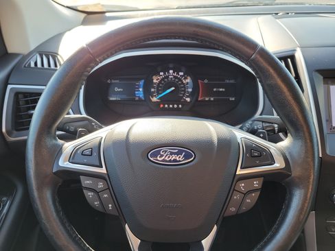 Used 2019 Ford Edge SEL w/ Equipment Group 201A AWD/4WD image 23