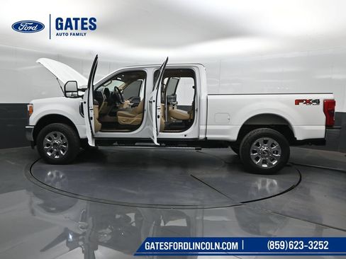 Used 2018 Ford F250 Lariat w/ Lariat Ultimate Package AWD/4WD image 53