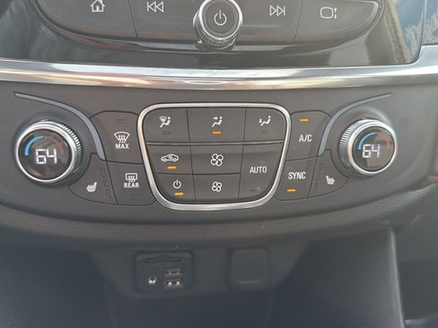 Used 2023 Chevrolet Traverse RS w/ LPO, Floor Liner Package AWD/4WD image 26