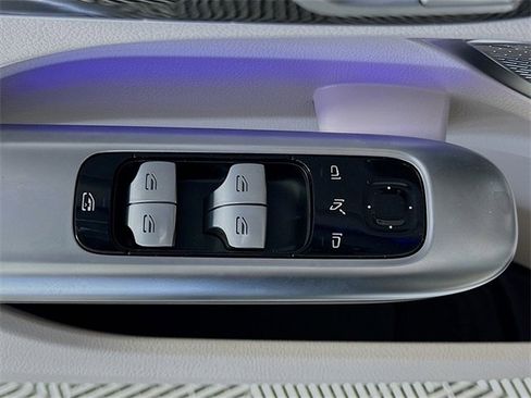 Certified 2025 Mercedes-Benz C 300 Sedan image 18