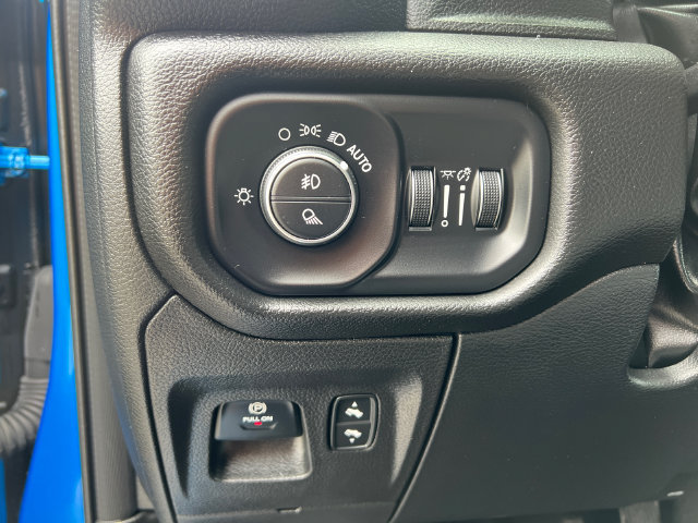 Used 2025 RAM 1500 Big Horn AWD/4WD image 12
