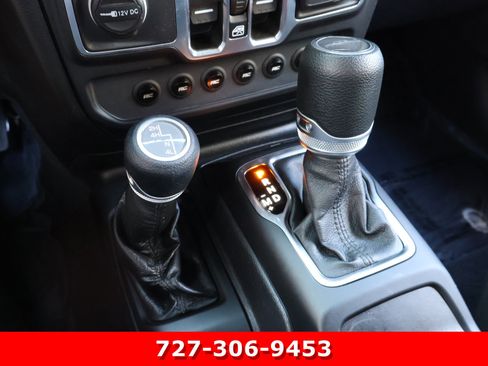 Used 2021 Jeep Gladiator Willys image 27