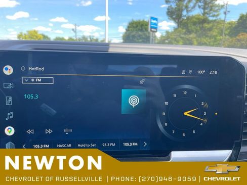 Used 2022 Chevrolet Silverado 1500 LT AWD/4WD image 5