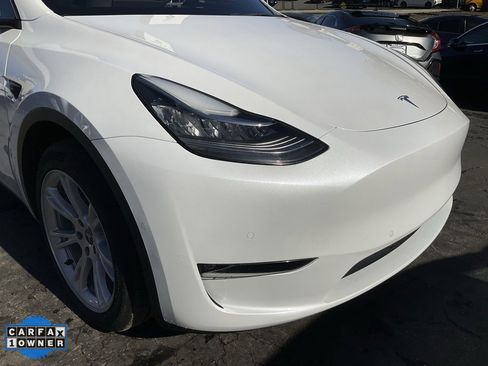 Used 2021 Tesla Model Y Long Range image 61