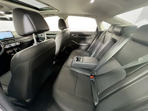 Used 2023 Honda Civic Touring image 25