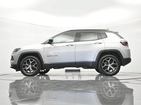 Used 2024 Jeep Compass Limited AWD/4WD image 43