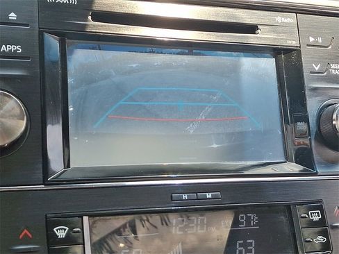 Used 2018 Toyota Avalon XLE Premium image 18