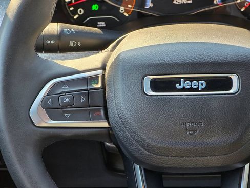 Used 2023 Jeep Compass Latitude w/ Sun and Sound Group AWD/4WD image 15