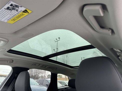 New 2026 Volvo XC60 B5 Plus w/ Protection Package Premier image 19