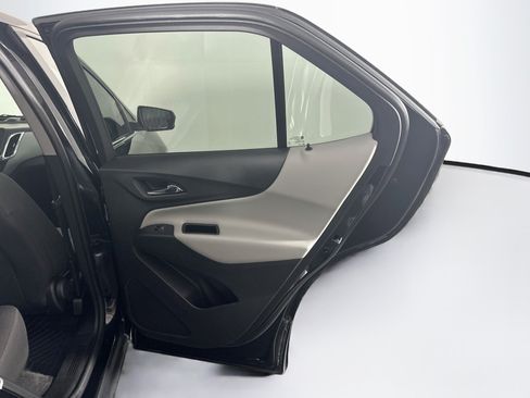Used 2020 Chevrolet Equinox LT FWD image 31