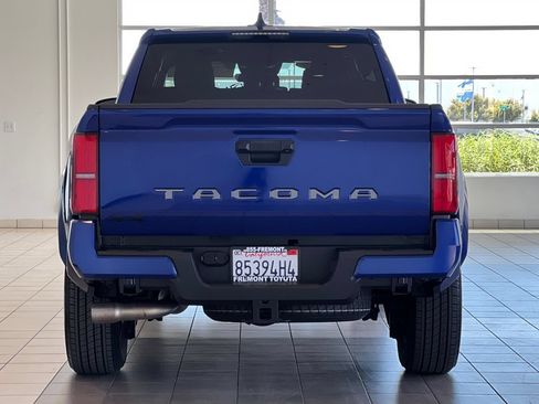 Certified 2025 Toyota Tacoma TRD Sport AWD/4WD image 5
