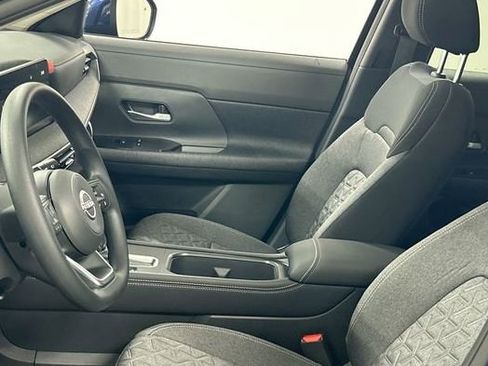 New 2025 Nissan Kicks SV w/ SV Premium Package image 12