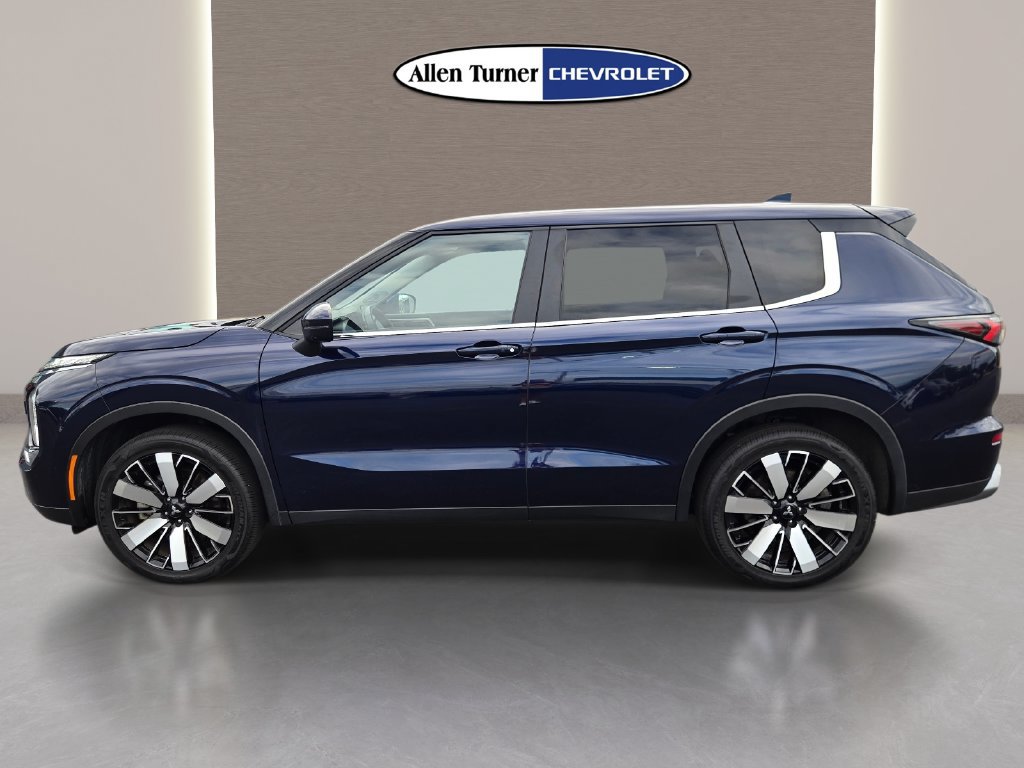 Used 2025 Mitsubishi Outlander SE AWD/4WD image 10