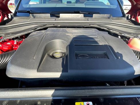 Used 2025 Land Rover Range Rover Sport SE image 9